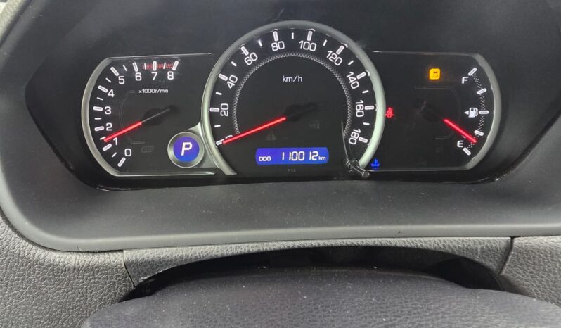 Toyota Voxy 2014 full