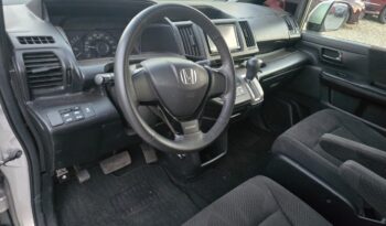 Toyota Voxy 2012 full