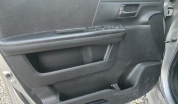 Toyota Voxy 2012 full