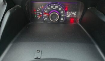 Toyota Voxy 2012 full