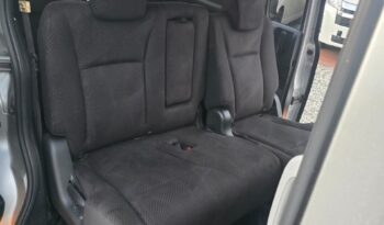 Toyota Voxy 2012 full